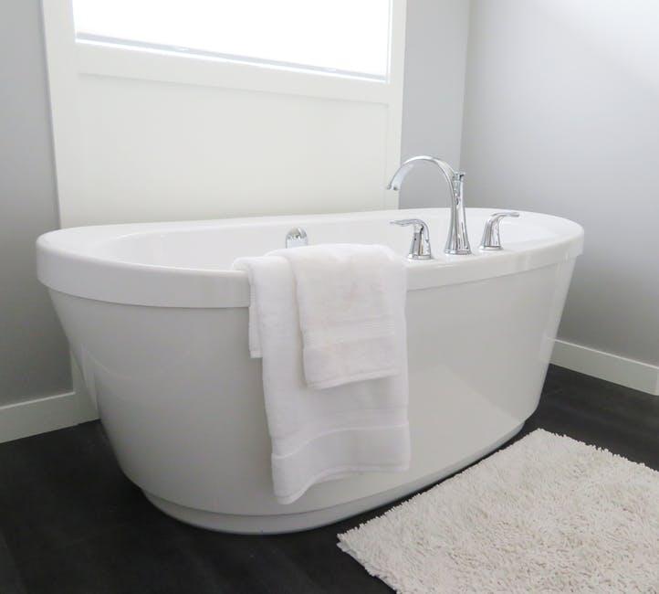 How Much Does It Cost to Install Bathtub Drain Plumbing in Minneapolis, MN